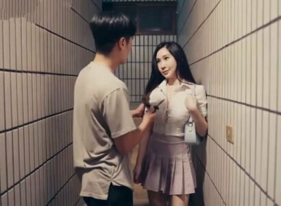 sex khoing che Cô gái xinh đẹp chơi tên trộm lên đỉnh sướng